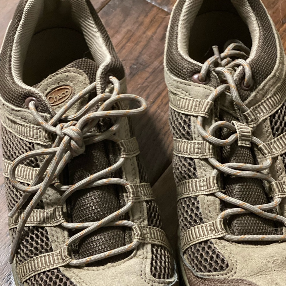 Chaco size 6-6.5 hiking shoes